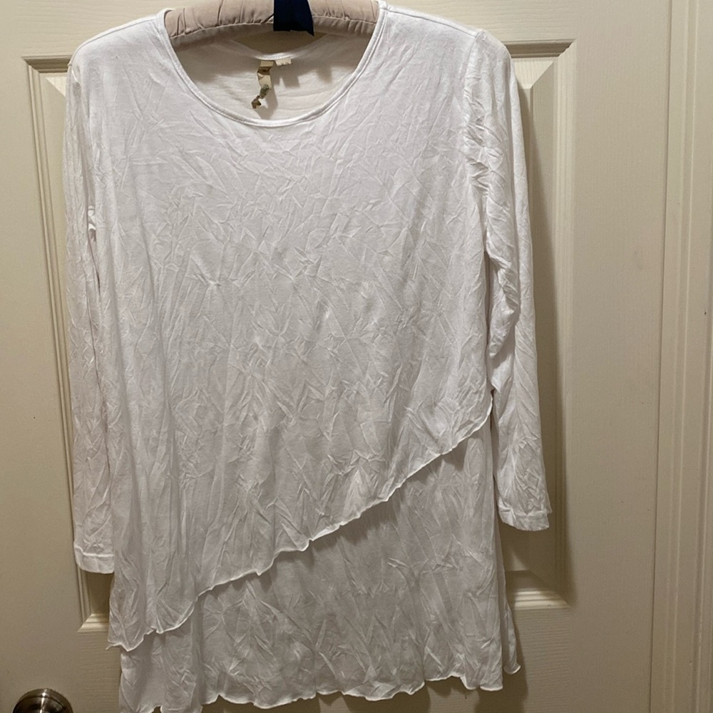 comfy usa white flowy top - xs